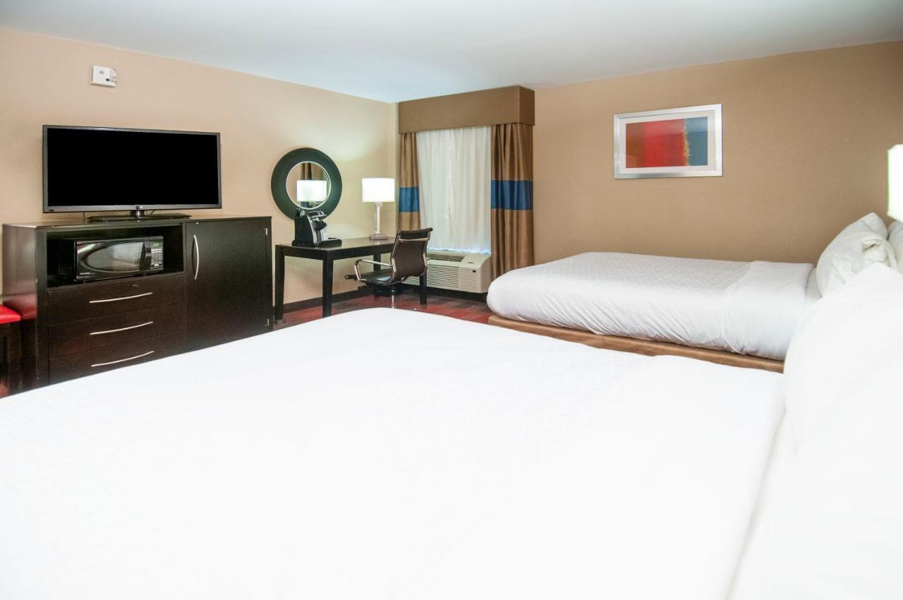Holiday Inn Express & Suites Jackson Downtown - Coliseum By Ihg Exterior foto