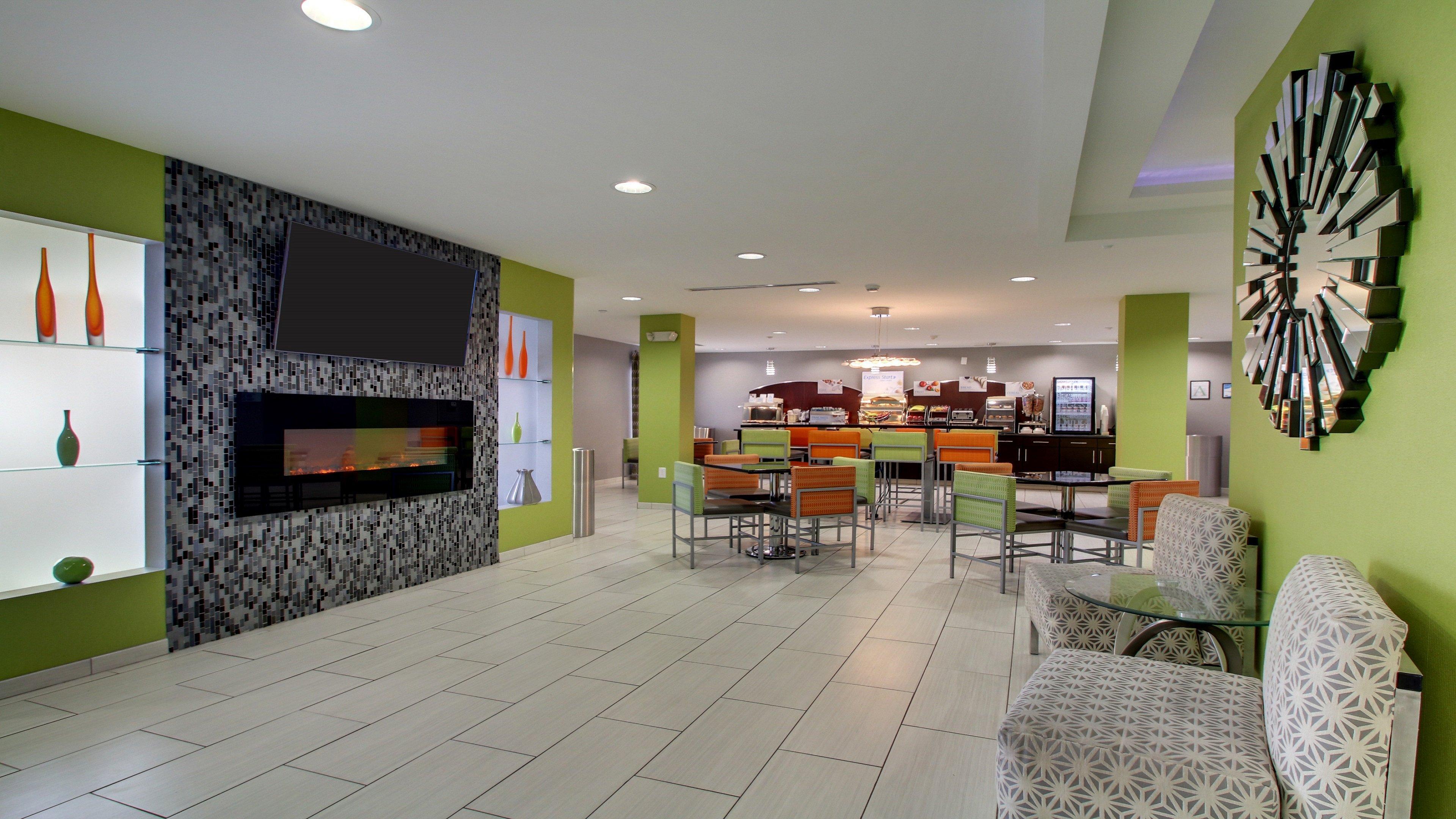 Holiday Inn Express & Suites Jackson Downtown - Coliseum By Ihg Exterior foto