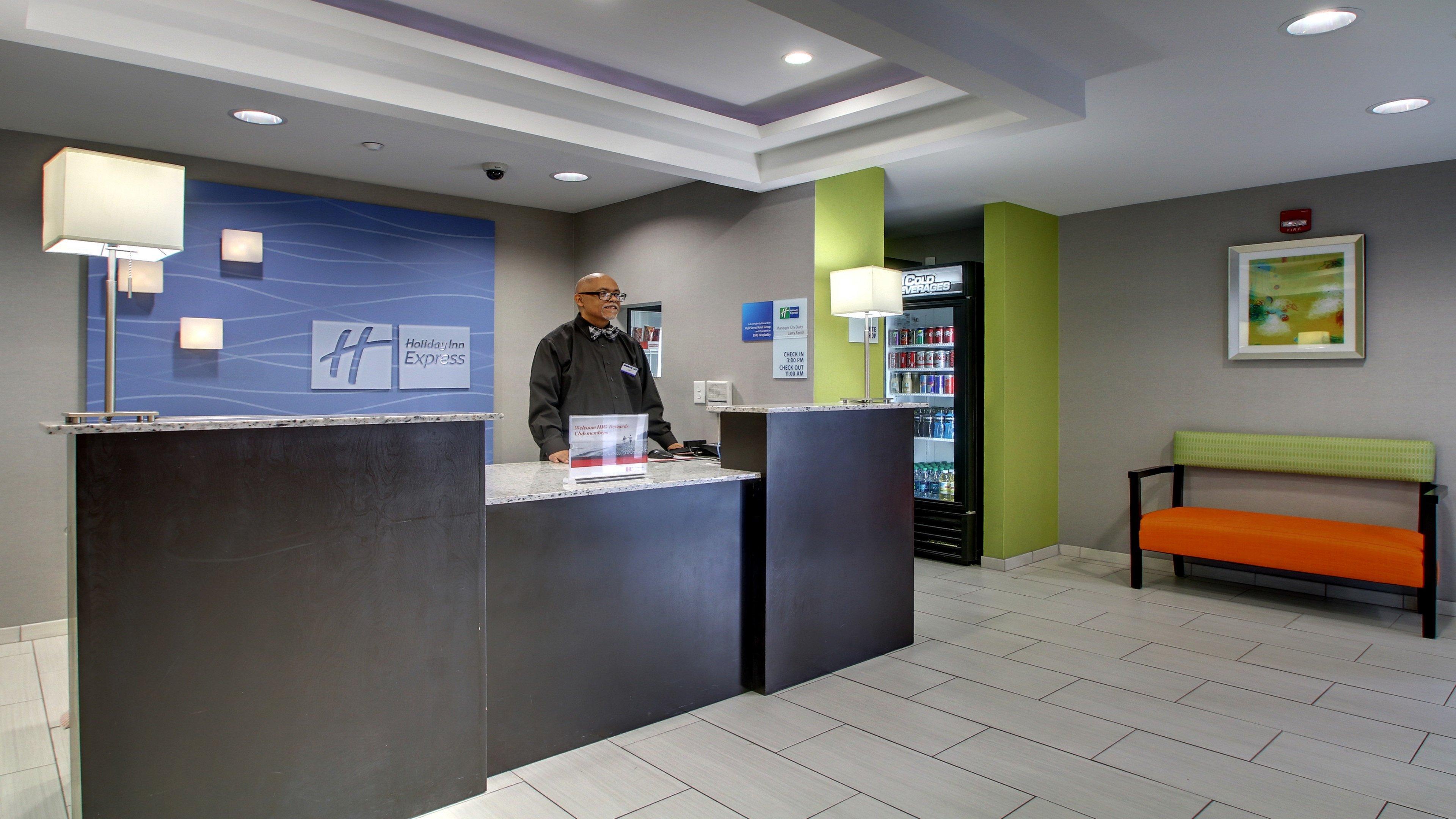 Holiday Inn Express & Suites Jackson Downtown - Coliseum By Ihg Exterior foto