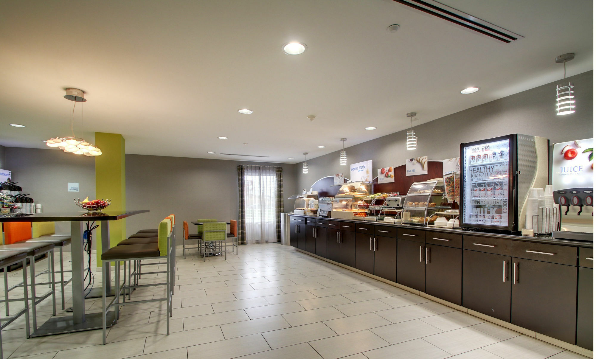 Holiday Inn Express & Suites Jackson Downtown - Coliseum By Ihg Exterior foto